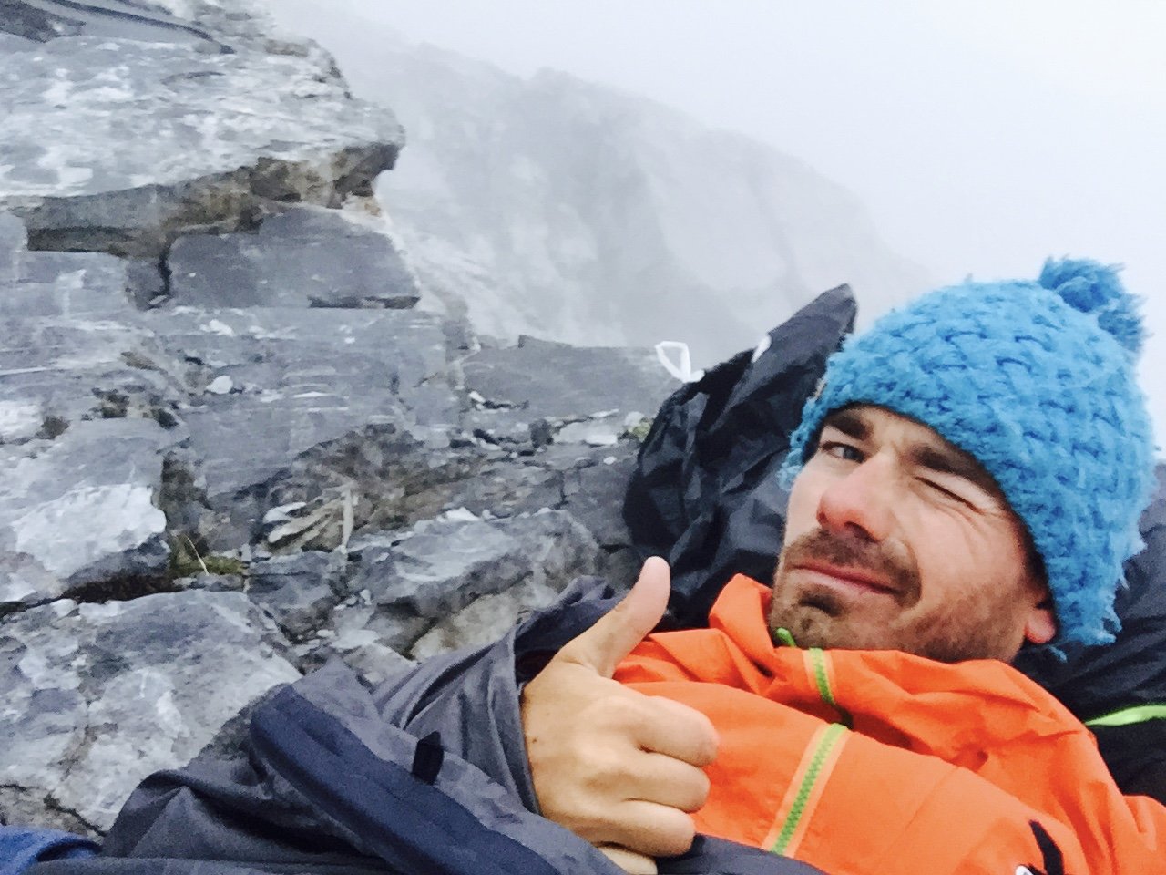 Thomas Crauwels en ascension pour aller faire un cliché de montagne unique