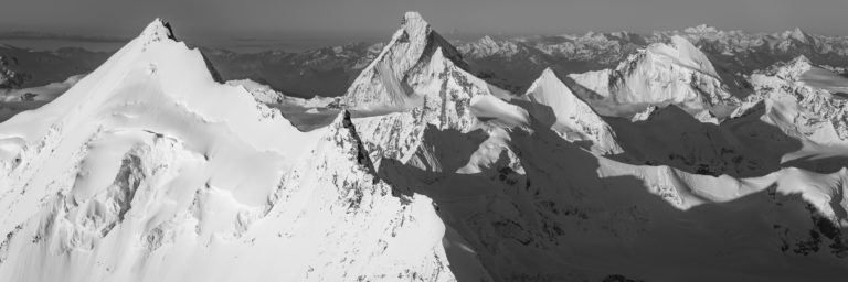 Foto Berge von Zermatt schwarz und weiß - Nordgrat des Weisshorns