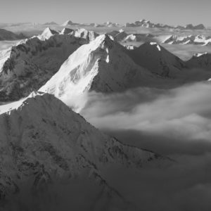 Photo panoramique des préalpes enneigées - Panorama des préalpes avec les sommets Hochmatt, Dent de Brenleire, Tour d'Ai, Pointe Percée, Mont de Grange, Cornettes de Bise, Dent d'Oche, Dent de Lys