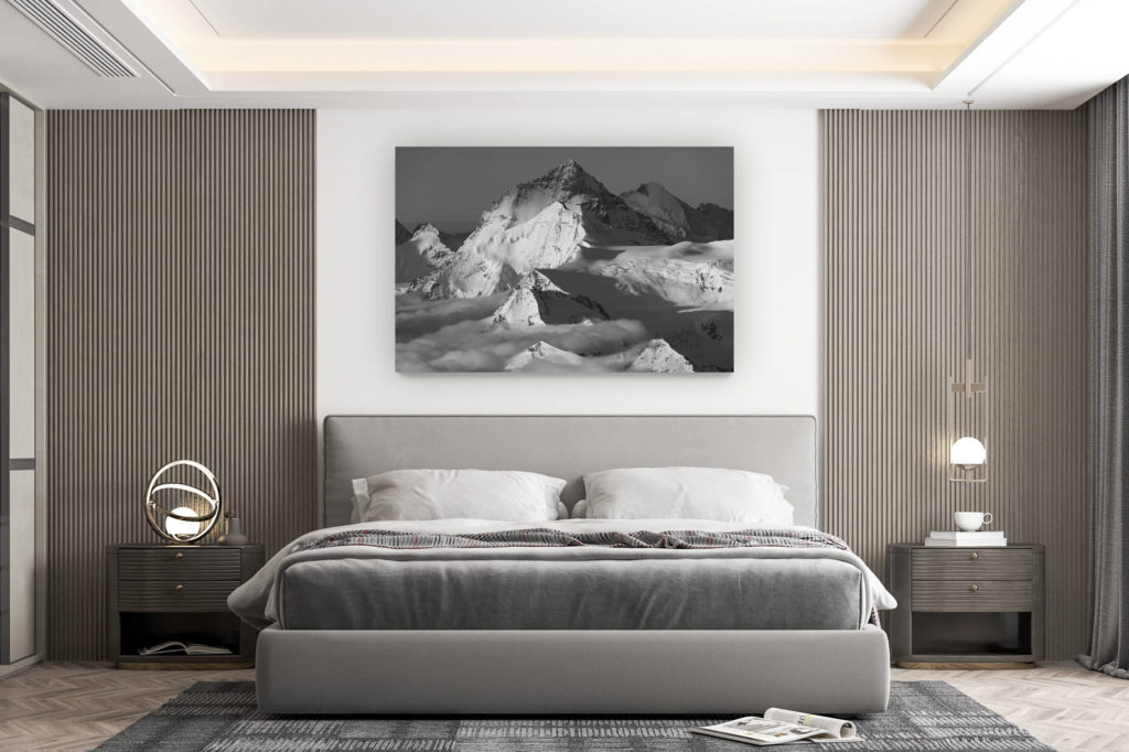 décoration murale chambre design - achat photo de montagne grand format - Dent Blanche - Grand Cornier et dent d'Hérens en photo noir et blanc dans une mer de nuage