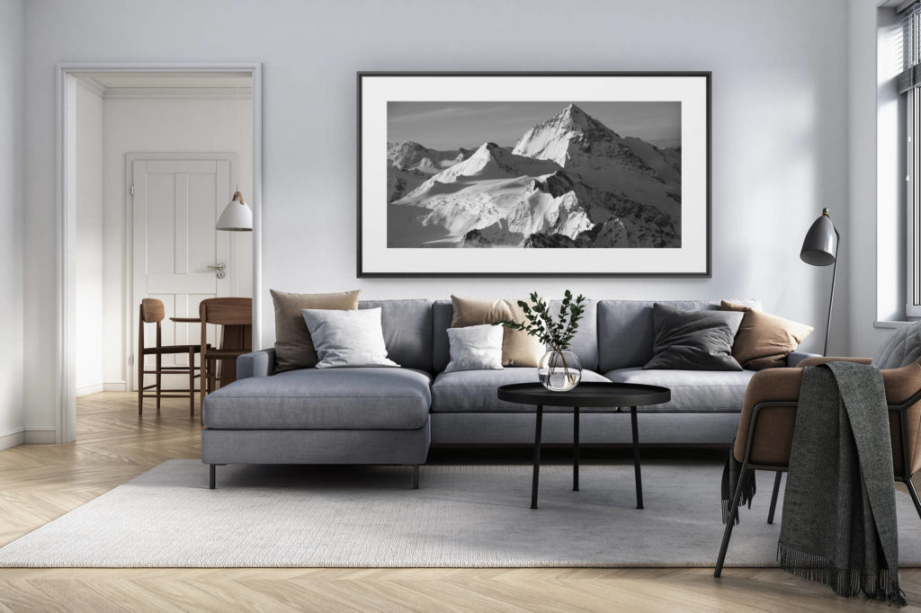 décoration intérieur salon rénové suisse - photo alpes panoramique grand format - Panorama montagne du sommet enneigé de la Dent Blanche sous le soleil - Grand Cornier - l'arête Tsa de l'Ano - Pointes de Mourtis - Pointe de Bricola