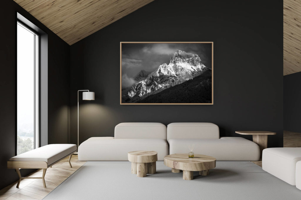 décoration chalet suisse - intérieur chalet suisse - photo montagne grand format - Grand Muveran dans une mer de nuages - photo interieur chalet montagne