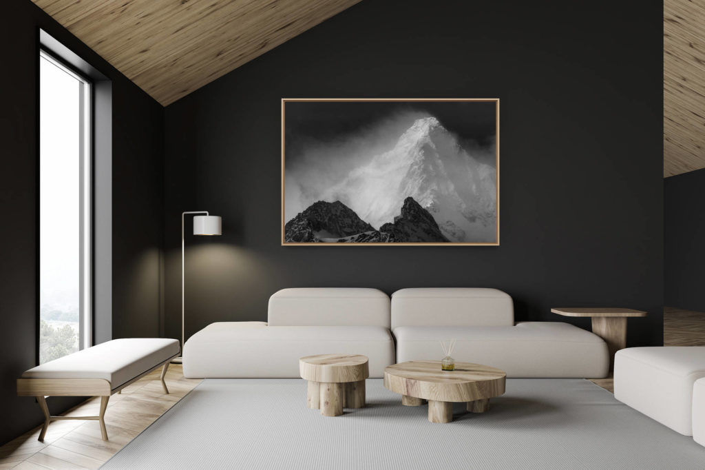 décoration chalet suisse - intérieur chalet suisse - photo montagne grand format - Obergabelhorn Zermatt - Pic de montagne dans le brouillard et la brume au sommet des Alpes Valaisannes