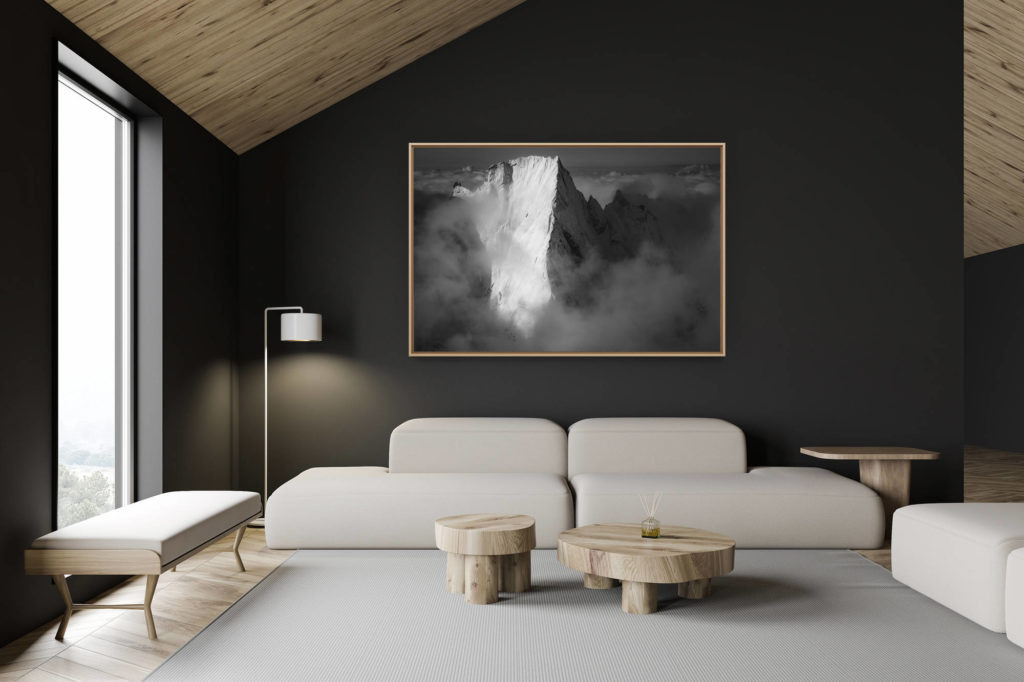 décoration chalet suisse - intérieur chalet suisse - photo montagne grand format - Piz Badile Engadine noir et blanc - Mer de nuages en massif montagneux et sommets des Alpes Suisses d'Engadie enneigés