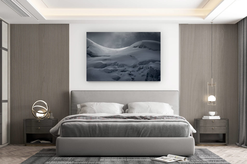 décoration murale chambre design - achat photo de montagne grand format - Rimpfishhorn - Image de la montagne en hiver - Alpinistes en montagne avant une tempête de neige