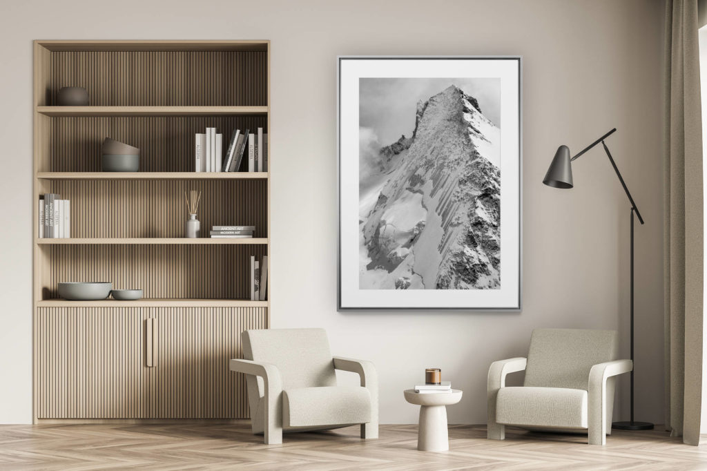 décoration murale salon - photo montagne alpes suisses noir et blanc - Chamonix-Zermatt - Image de paysage de montagne en noir et blanc de la Dent d'Hérens depuis la tête blanche dans les Alpes en Suisse