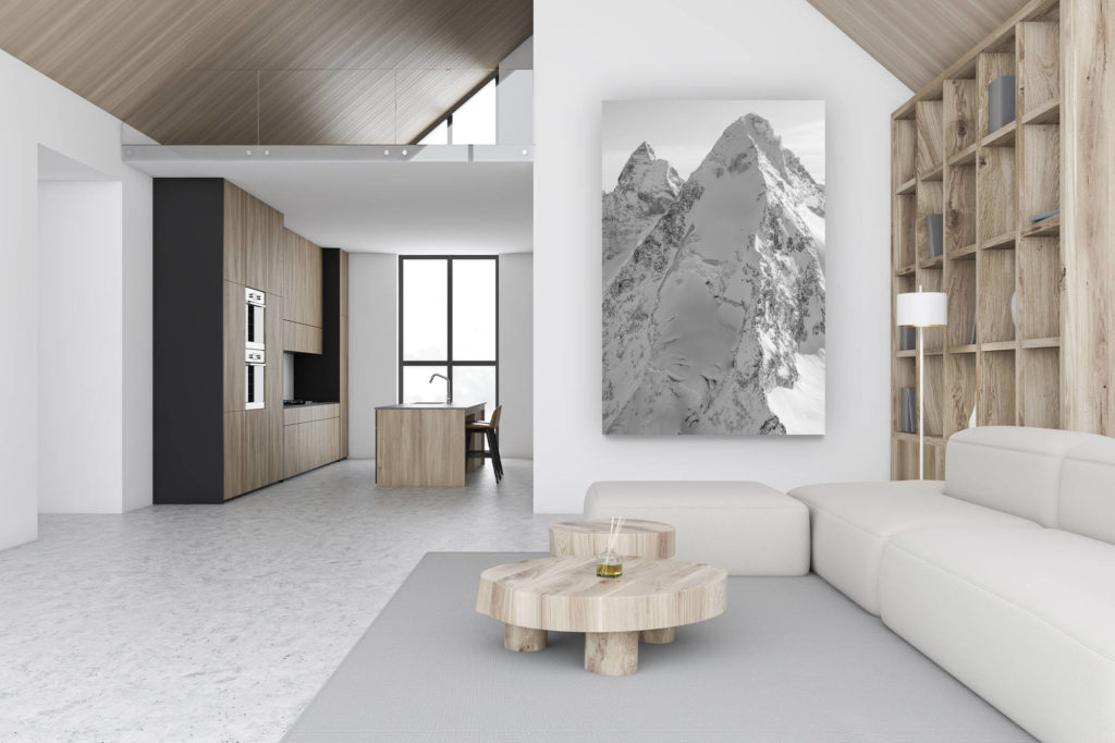 décoration chalet luxueux suisse - photo montagne grand format verticale - décoration murale design - Cervin Val d'Hérens - Photo noir et blanc des montagnes Alpines de Zermatt dans le Valais