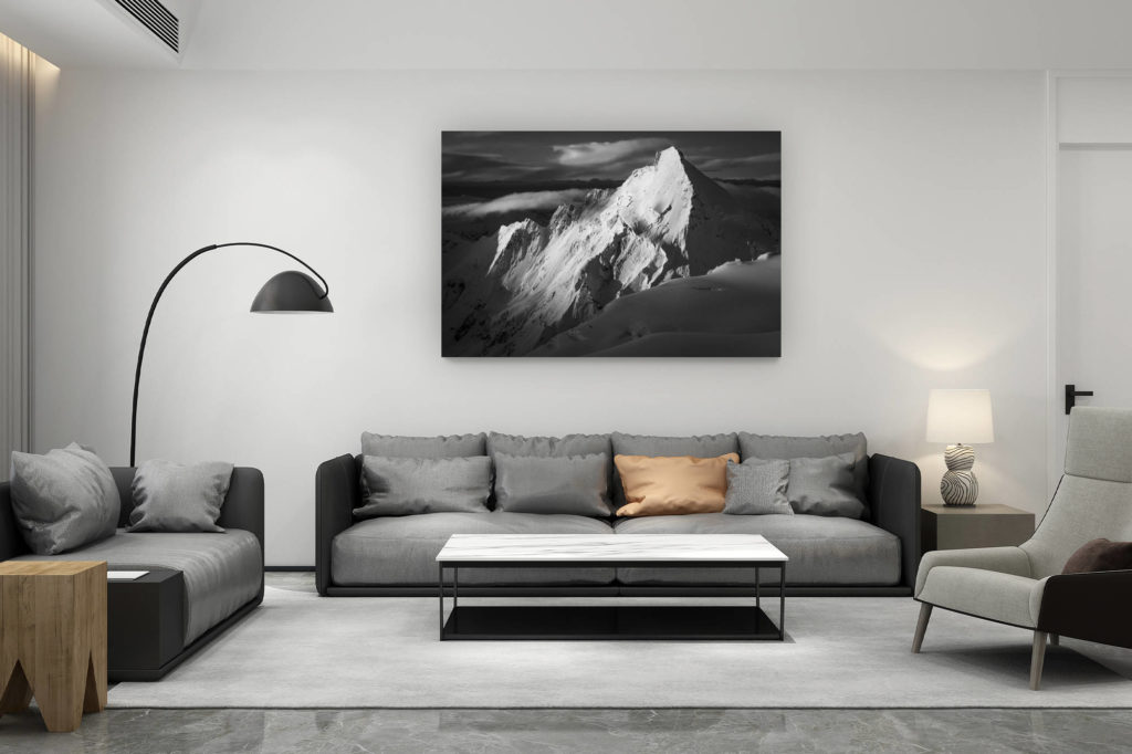 décoration salon contemporain suisse - cadeau amoureux de montagne suisse - Photo montagne noir et blanc de la Dent d'Hérens - Lever de soleil sur la Dent d'Hérens - Belle photo de montagne - paysage de montagne - galerie d’art montagne