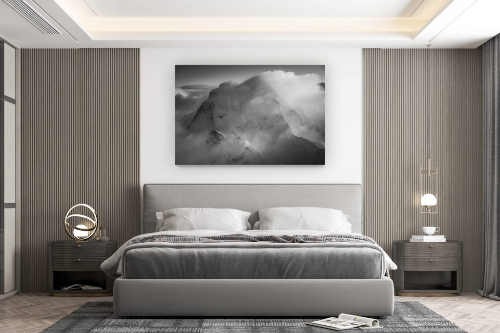 décoration murale chambre design - achat photo de montagne grand format - Mer de nuage sur les sommets enneigés noir et blanc du Grand Combin des montagnes des Alpes Suisses de Verbier