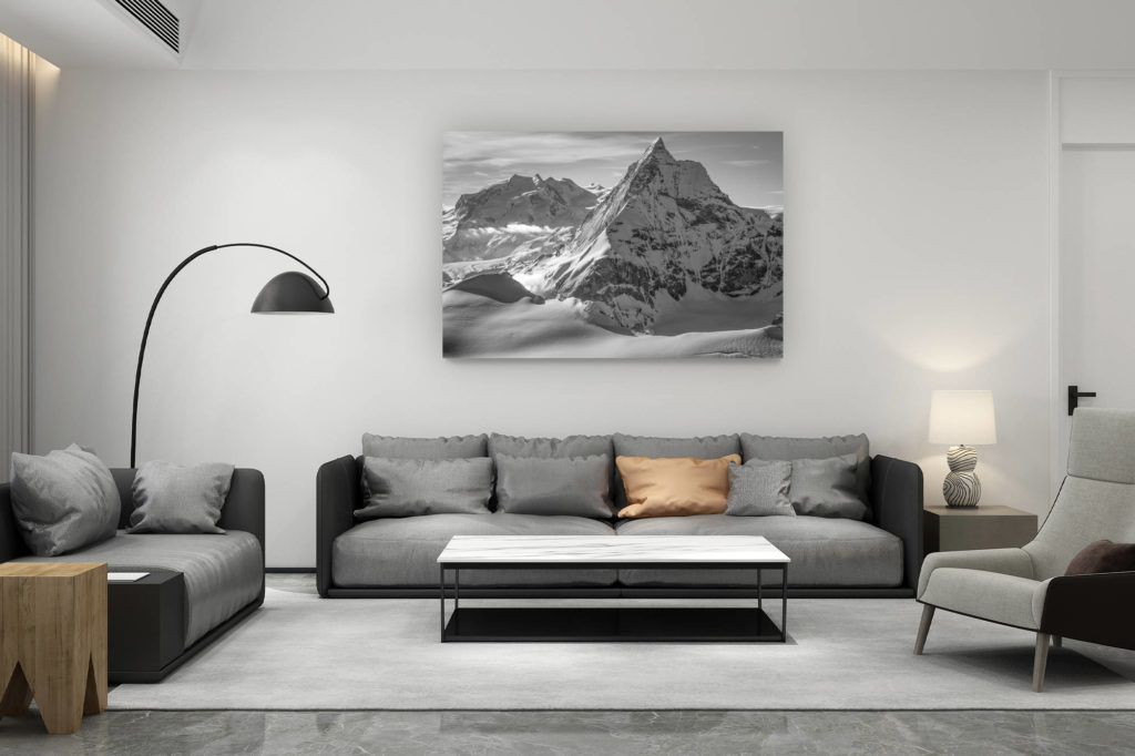 décoration salon contemporain suisse - cadeau amoureux de montagne suisse - Monte Rosa - Matterhorn - Massif du Mont Rose et photo noir et blanc du Mont Cervin sous les rayons de soleil - Pointe Dufour sommet de Suisse.