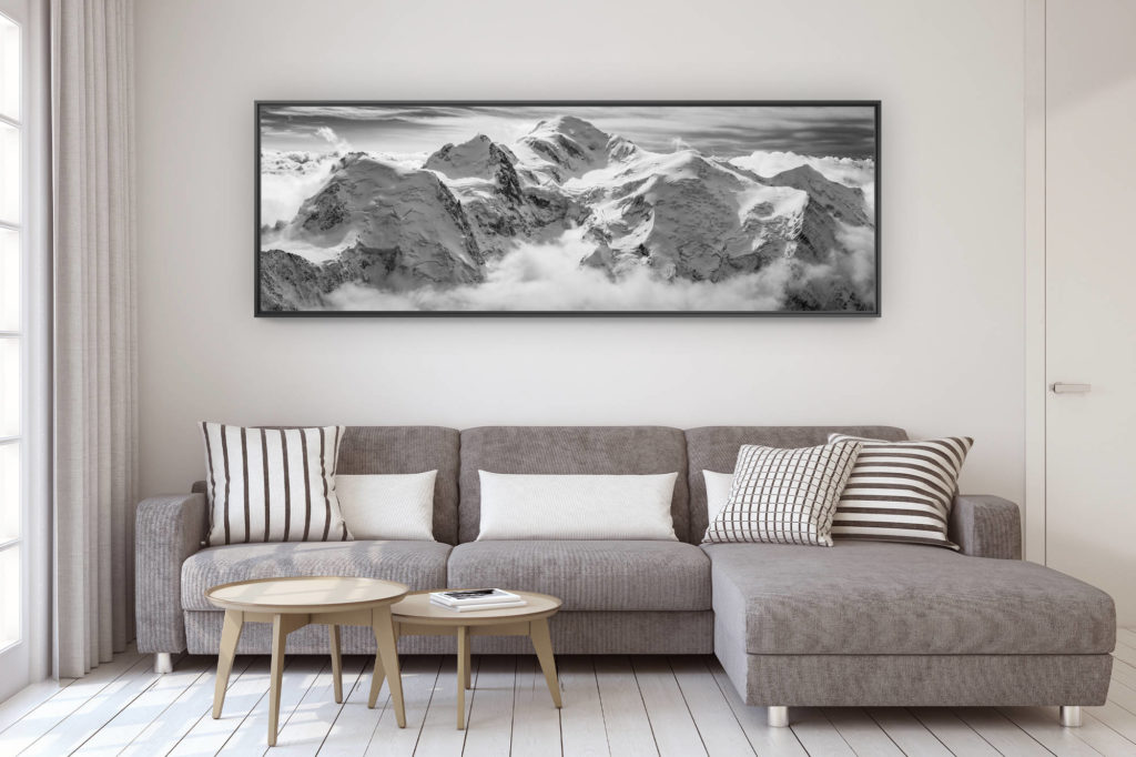 décoration murale design salon moderne - photo montagne grand format - panorama exceptionnel sur le massif du mont blanc - photo panoramique noir et blanc