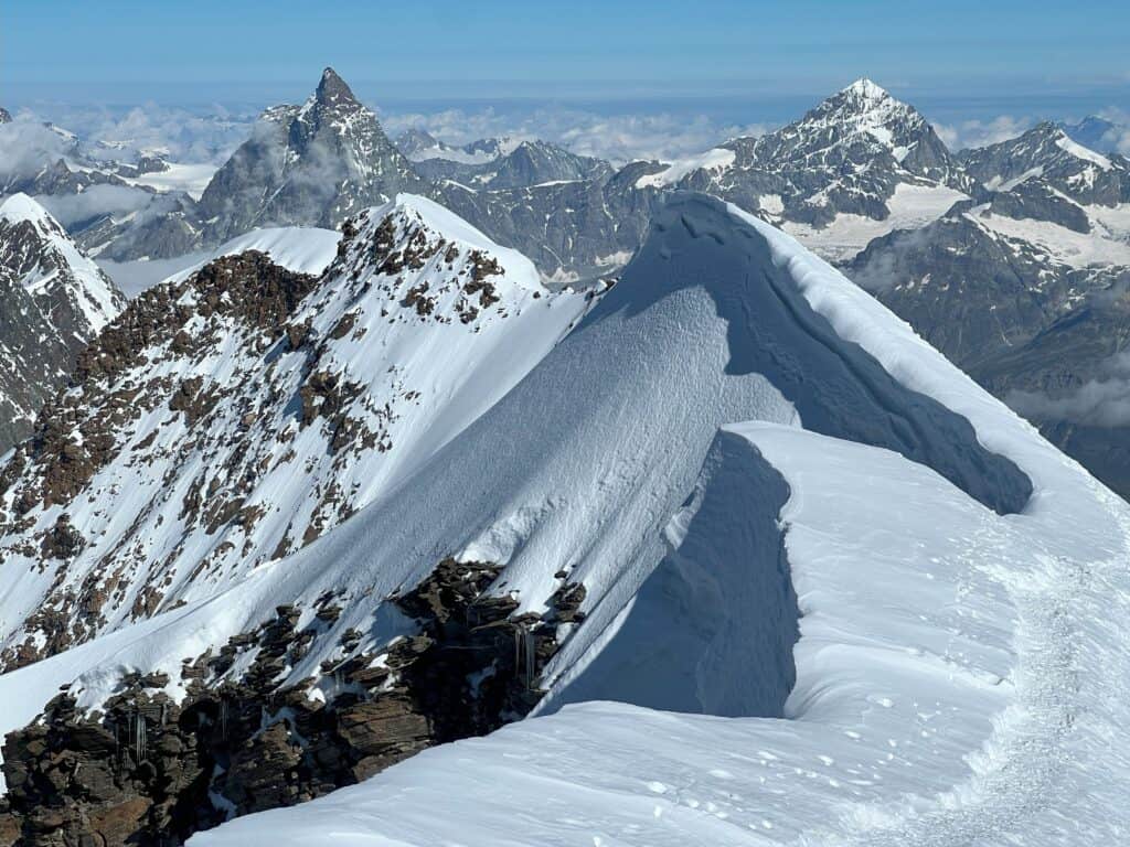 Lyskamm et la vue sur les Alpes valaisannes