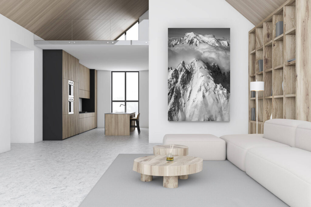 décoration chalet luxueux suisse - photo montagne grand format verticale - décoration murale design - Aiguille verte Chamonix - Vertical Mont Blanc en vue panoramique de montagne noir et blanc