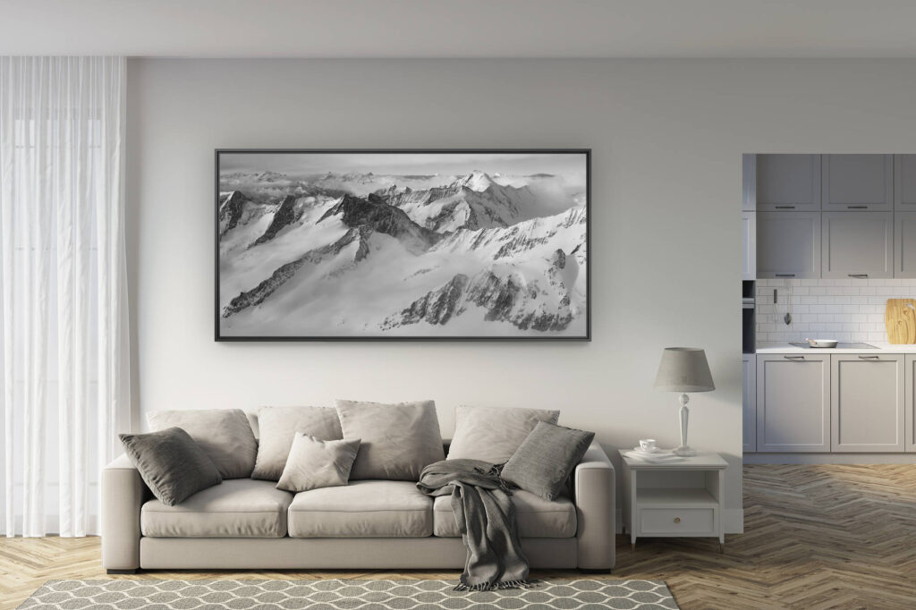 déco salon rénové - tendance photo montagne grand format - Glacier des Alpes Oberland - Photo panoramique des montagnes suisses bernoises en noir et blanc