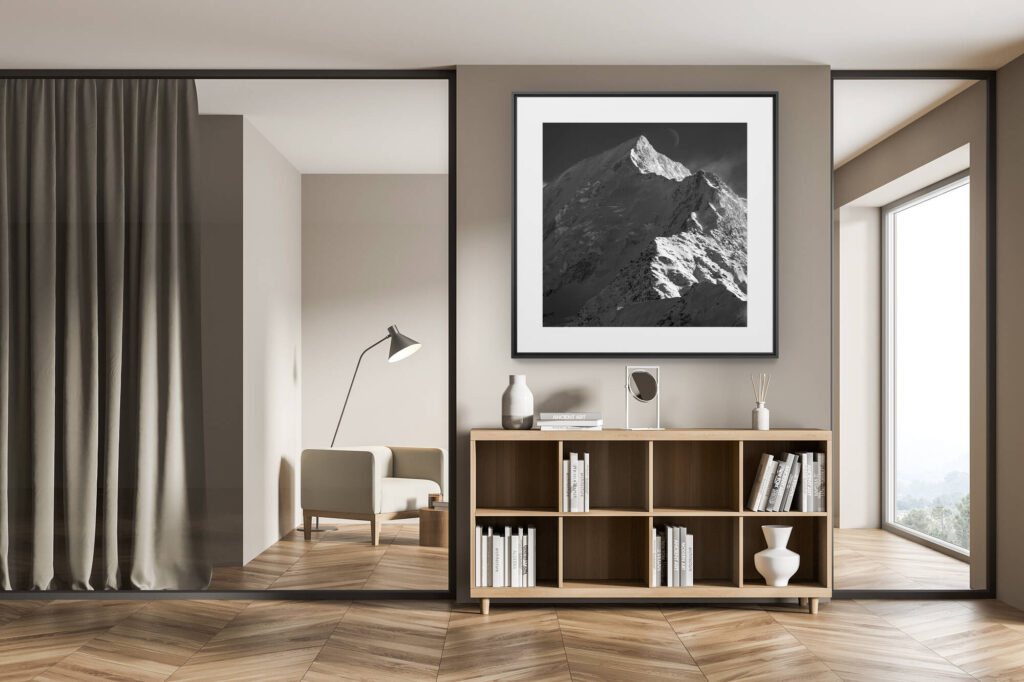 décoration chalet exclusif - tirage photo grand format - photo aiguille de bionassay - montagne noir et blanc