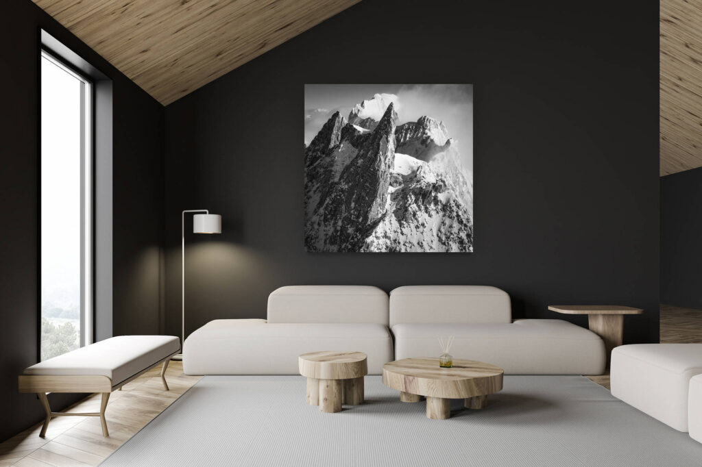 architecte intérieur rénovation chalet suisse - photo montagne grand format - La Dent du Géant - photo massif mont blanc en noir et blanc et des sommets des Grandes Jorasses dans les Alpes